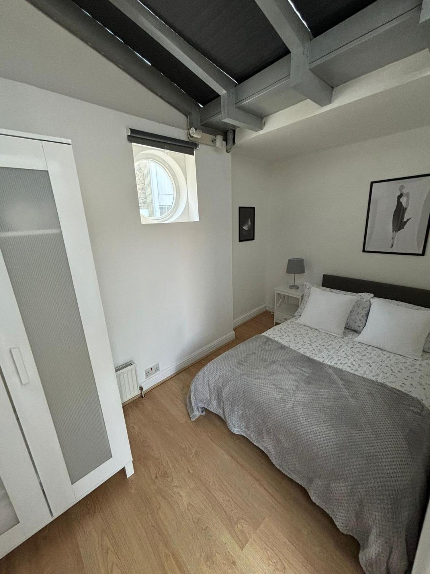 Apartamento Top Floor Delightful Flat Londres Exterior foto